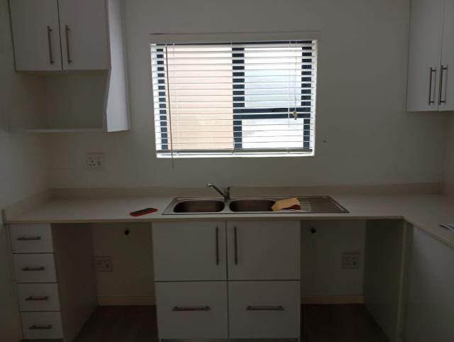 2 Bedroom Property for Sale in Fish Hoek Western Cape